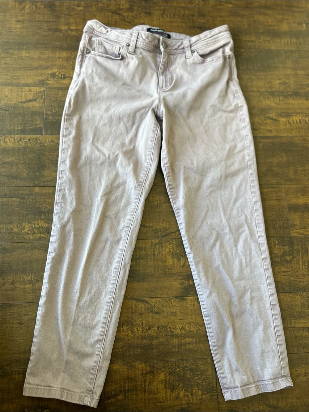 Calvin Klein Jeans Women's Straight Leg Jeans in Light Lavender